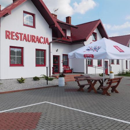 Отель Potok 5 Zloczew Экстерьер фото